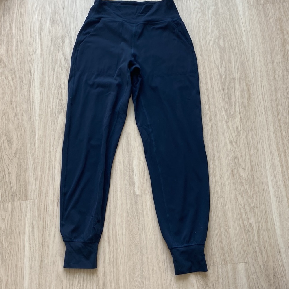 Lululemon - Align™ High-Rise Jogger
Full Length Navy - Picture 4 of 7